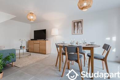 Appartement à louer 425 € 1 pièce 4 chambres 9 m² dès le 01/08/2025 Clémenceau-Pontac-Sallegourde-Pont de Langon Villenave-d'Ornon 33140