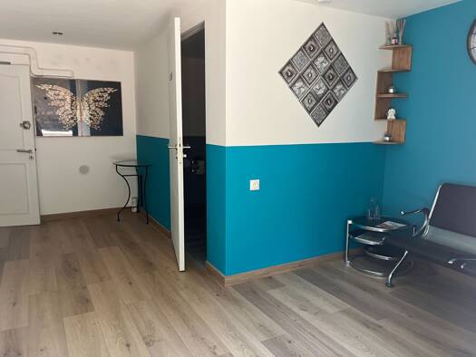 Maison à louer 800 € 5 pièces 3 chambres 92 m² Nord Pézenas 34120