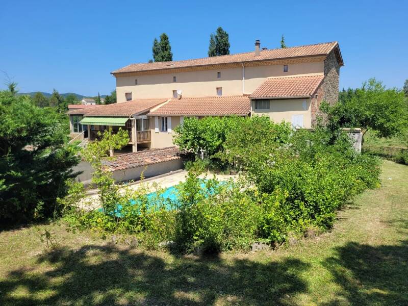 Maison à vendre, 155m², SAINT JULIEN LES ROSIERS