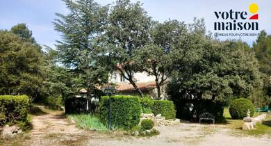Villa à vendre 725 000 € 7 pièces 5 chambres 170 m² 5 061 m² de terrain Jouques 13490
