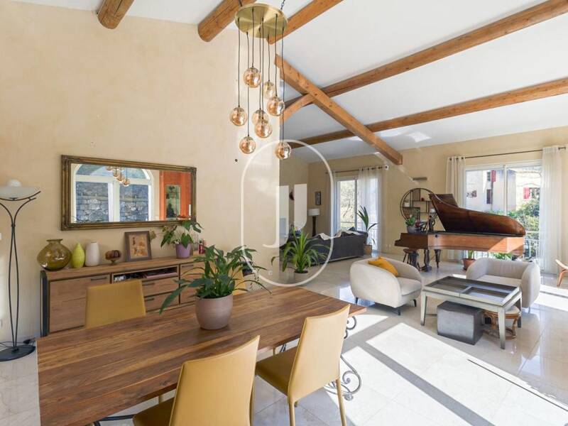 Maison à vendre, 300m², SAINT MARC JAUMEGARDE