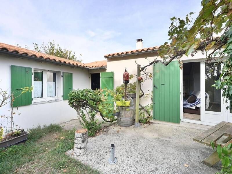 Maison à vendre, 104m², SAINT CLEMENT DES BALEINES
