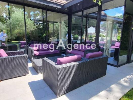 Maison à vendre 885 000 € 8 pièces 5 chambres 182 m² 1 651 m² de terrain Marbeau-Coeuilly Le Plessis-Trevise 94420