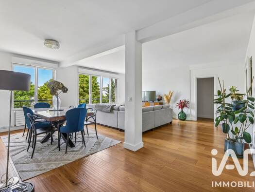 Appartement à vendre 699 000 € 5 pièces 3 chambres 113 m² Étage 3/3 Pasteur Saint-Cloud 92210