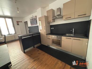 Duplex à vendre 155 000 € 4 pièces 2 chambres 86 m² Dernier étage, Étage 1/1 Saint-Just-Saint-Rambert 42170