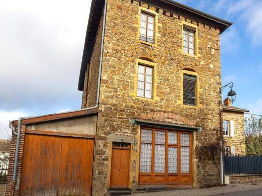 Maison à vendre 78 000 € 10 pièces 8 chambres 300 m² Néronde 42510