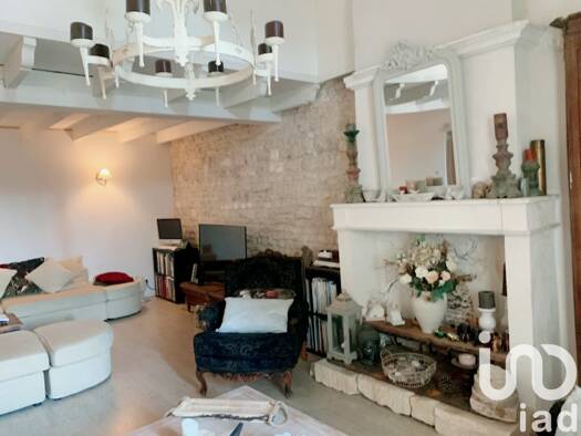 Maison à vendre 257 000 € 6 pièces 5 chambres 200 m² 311 m² de terrain Vibrac 16120