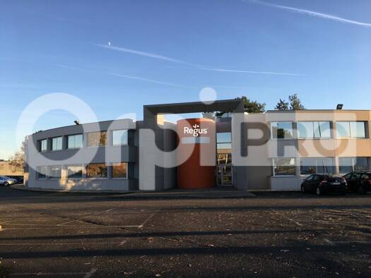 Espace bureau à louer 520 € 567 m² de bureaux divisible de 30 m² à 567 m² Beaudésert Merignac 33700