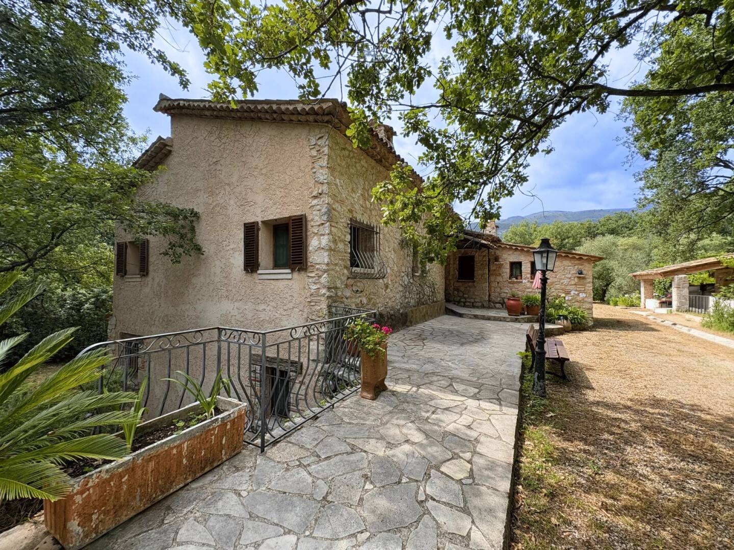 Maison à vendre, 178m², TOURRETTES SUR LOUP
