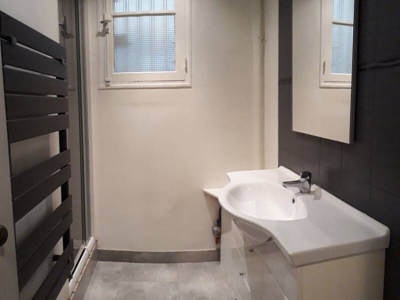 Maison à louer, 42m², PARIS 18E