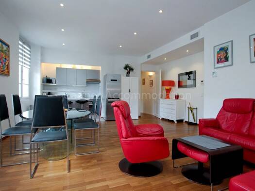 Appartement à vendre 439 000 € 3 pièces 2 chambres 70,38 m² 3ème étage Suquet Cannes 06400