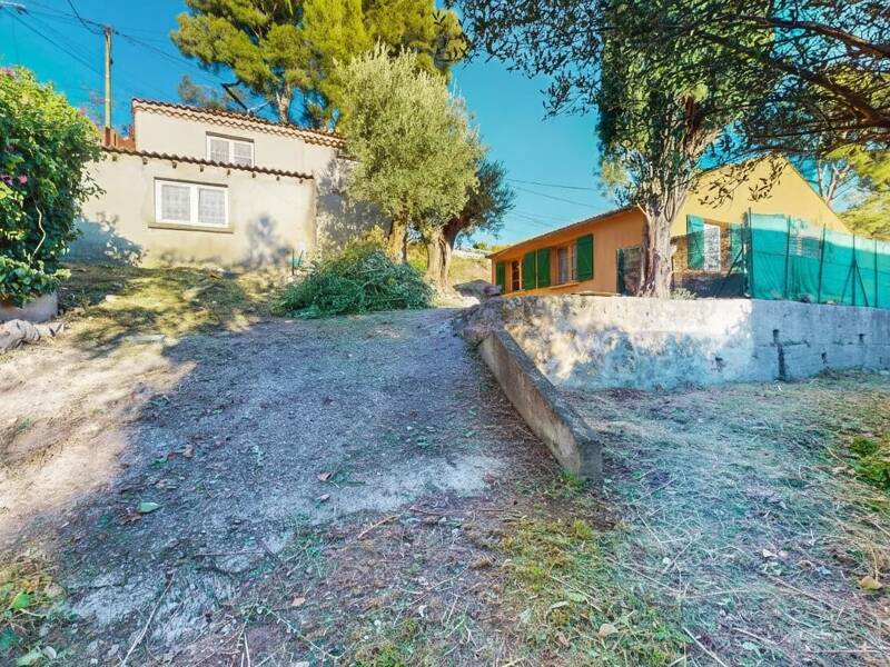 Maison à vendre, 101m², LE REVEST LES EAUX