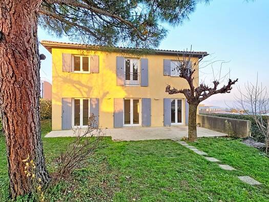 Maison à louer 2 400 € 7 pièces 5 chambres 170 m² 800 m² de terrain Saint-Cyr-au-Mont-d'Or 69450