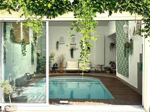 Maison à vendre 850 000 € 9 pièces 5 chambres 350 m² 1 874 m² de terrain Yvrac 33370