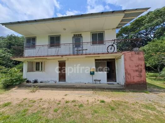 Maison à vendre 299 000 € 6 pièces 3 chambres 166 m² 12 921 m² de terrain Iracoubo 97350