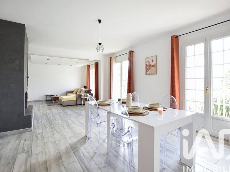 Maison à vendre, 183m², CRECY LA CHAPELLE