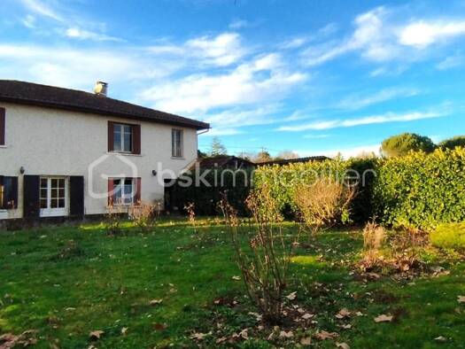 Ferme à vendre 174 500 € 7 pièces 4 chambres 164 m² 1 240 m² de terrain Bazens 47130