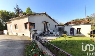 Maison à vendre 199 000 € 5 pièces 3 chambres 112 m² 3 940 m² de terrain Pamplie 79220