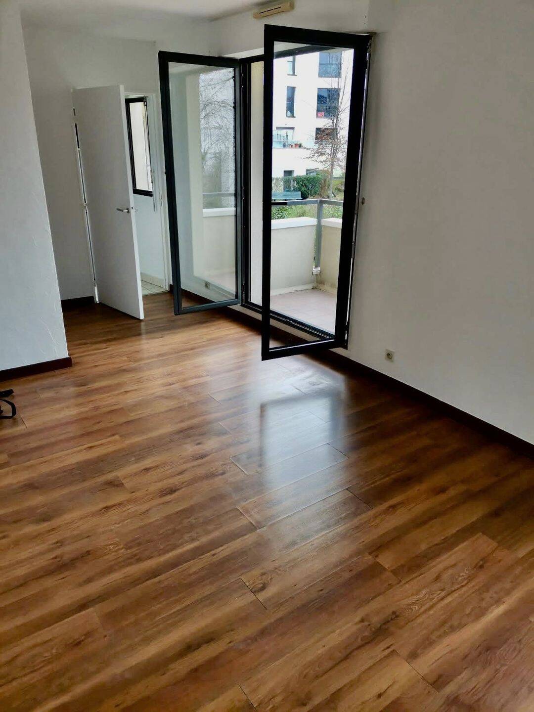 Maison à louer, 25m², ASNIERES SUR SEINE
