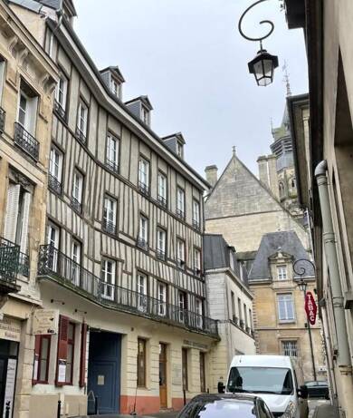 Appartement à vendre 266 000 € 5 pièces 3 chambres 104 m² Étage 2/3 Centre Ville-Petit Margny Compiègne 60200