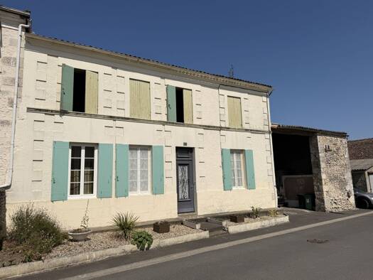 Maison à vendre 169 000 € 4 pièces 3 chambres 96 m² 460 m² de terrain Grézac 17120