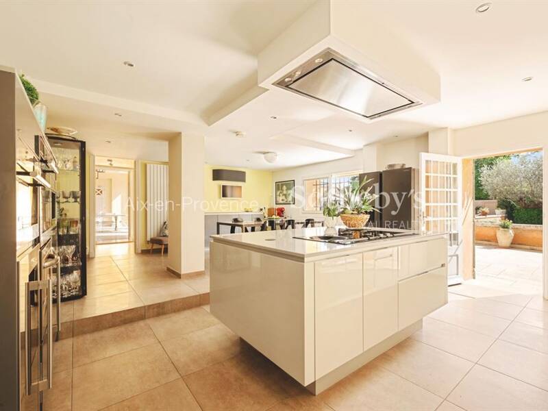 Maison à vendre, 1300m², LE THOLONET