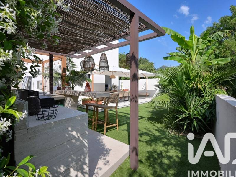 Maison à vendre, 82m², PEYPIN