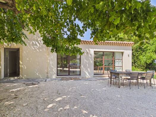 Maison à vendre 720 000 € 4 pièces 2 chambres 120 m² 683 m² de terrain Paradou 13520