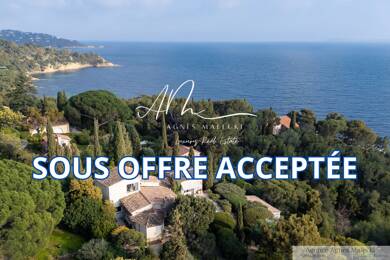Villa à vendre 2 495 000 € 6 pièces 4 chambres 150 m² 1 635 m² de terrain Les Calanques Le Lavandou 83980