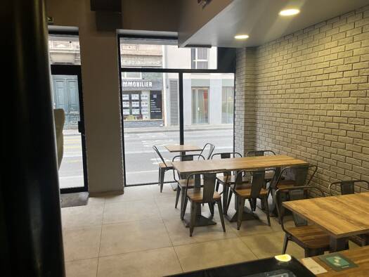 Restaurant à vendre Fonds de commerce 154 000 € 102 m² d'espace de restauration Zola - Pressence Villeurbanne 69100