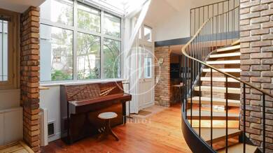 Maison à vendre 1 560 000 € 5 pièces 3 chambres 129,1 m² Saint Vincent de Paul-Lariboisière Paris 9ème 75009
