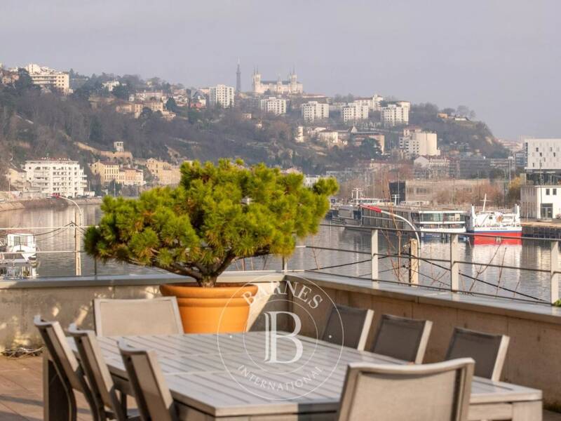 Maison à vendre, 0m², LA MULATIERE