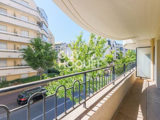 Appartement à vendre 650 000 € 3 pièces 2 chambres 66,87 m² Étage 1/5 Espaces Jeunes Issy-les-Moulineaux 92130