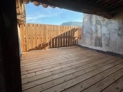 Appartement à louer 550 € 1 pièce 25,1 m² 2ème étage Tourves 83170