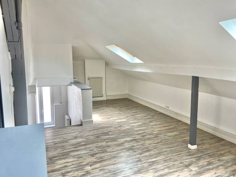 Maison à louer, 37m², SCY CHAZELLES