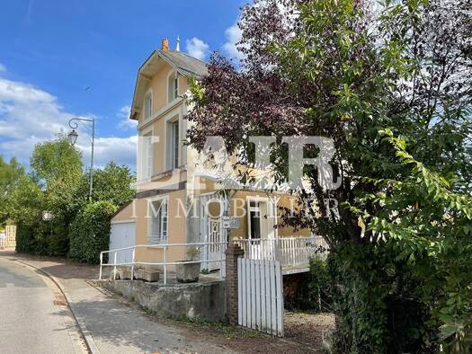 Maison à vendre 233 000 € 5 pièces 2 chambres 105 m² 1 365 m² de terrain Boissy Maugis 61110