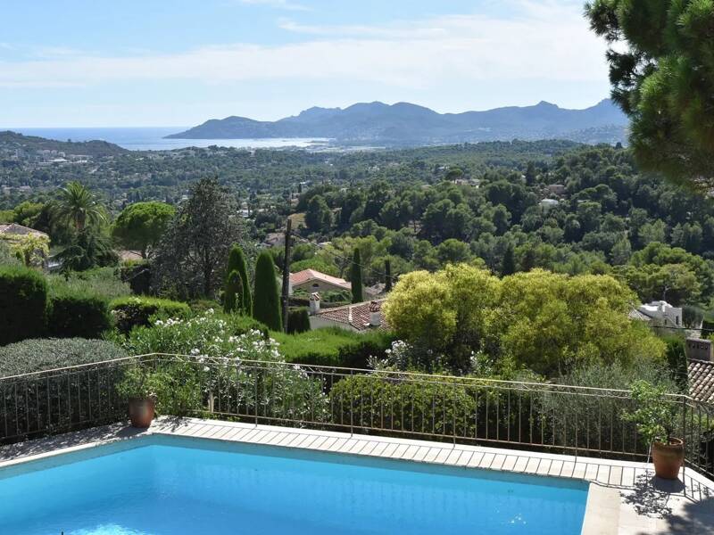 Maison à louer, 199m², MOUGINS