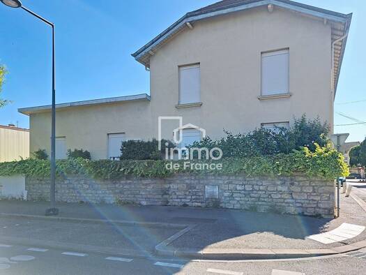 Appartement à vendre 179 000 € 3 pièces 2 chambres 93 m² RDC Centre-Brou Bourg-en-Bresse 01000