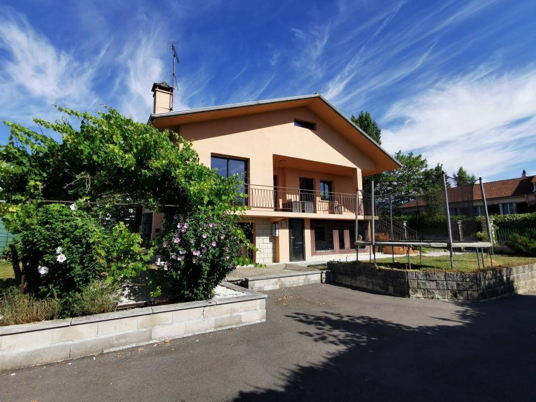 Maison à vendre, 250m², VARENNES JARCY
