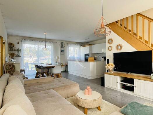 Maison à vendre 258 475 € 6 pièces 4 chambres 117 m² 2 267 m² de terrain Heucourt Croquoison 80270