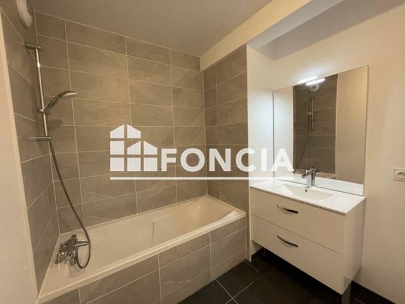 Maison à louer, 65m², CHARTRES DE BRETAGNE