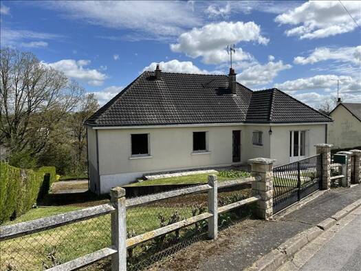 Maison à vendre 155 150 € 4 pièces 3 chambres 110 m² 1 224 m² de terrain Château-Renault 37110