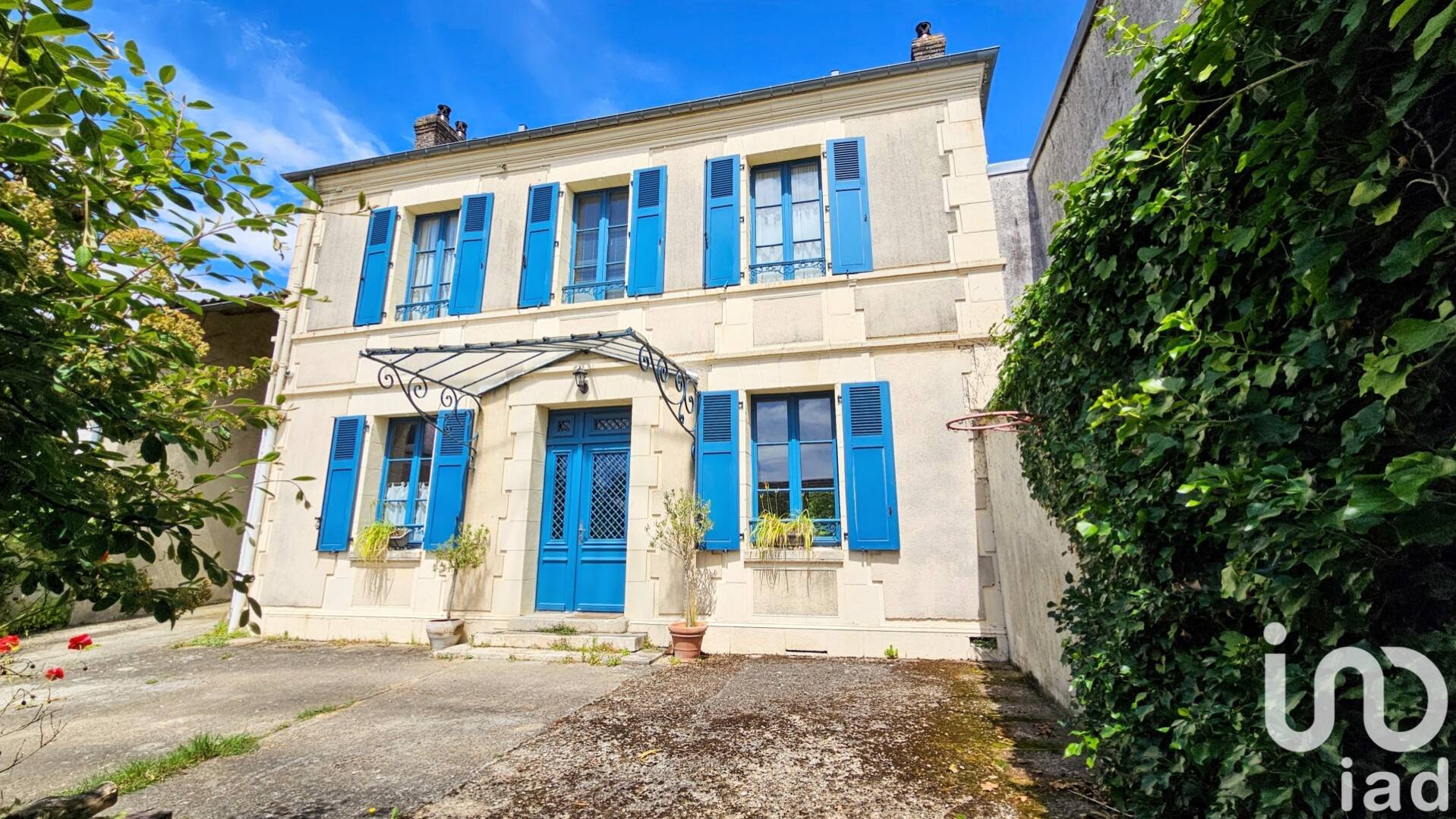 Maison à vendre, 182m², VILLENEUVE LES SABLONS