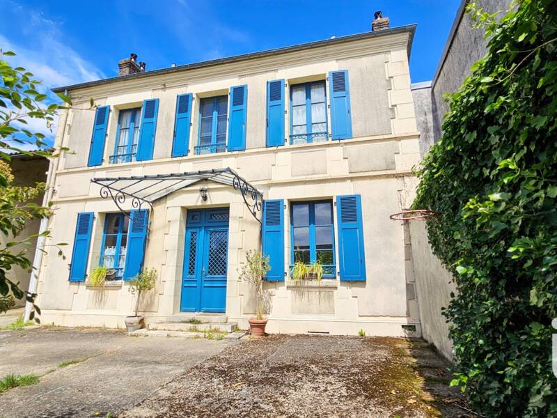 Maison à vendre, 182m², VILLENEUVE LES SABLONS