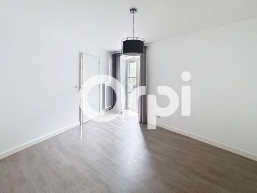 Appartement à louer 494 € 3 pièces 2 chambres 65,9 m² 1er étage Nord Saint-Flour 15100