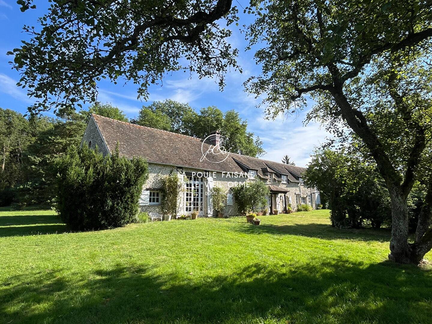Maison à vendre, 330m², HOUDAN