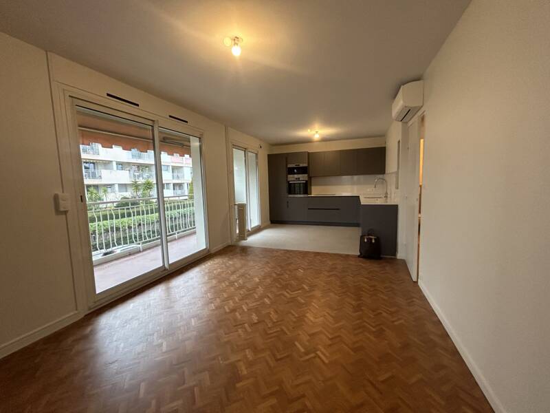 Maison à louer, 77m², NICE