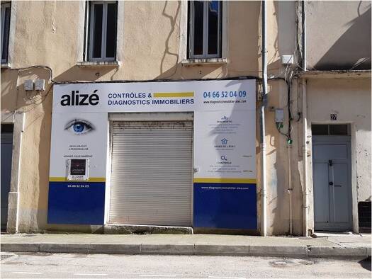 Boutique à louer 320 € 2 pièces 53,4 m² de surface de vente Brésis-Prés Rasclaux Alès 30100