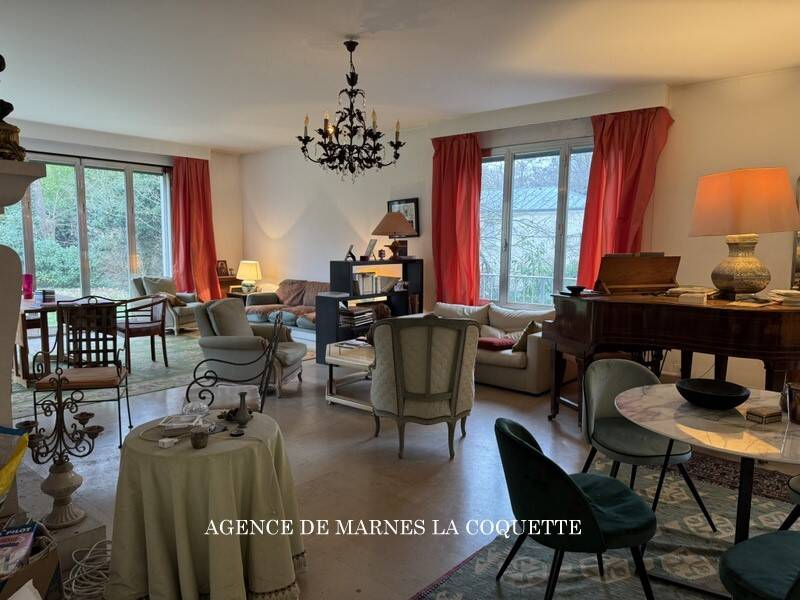 Maison à vendre, 234m², MARNES LA COQUETTE