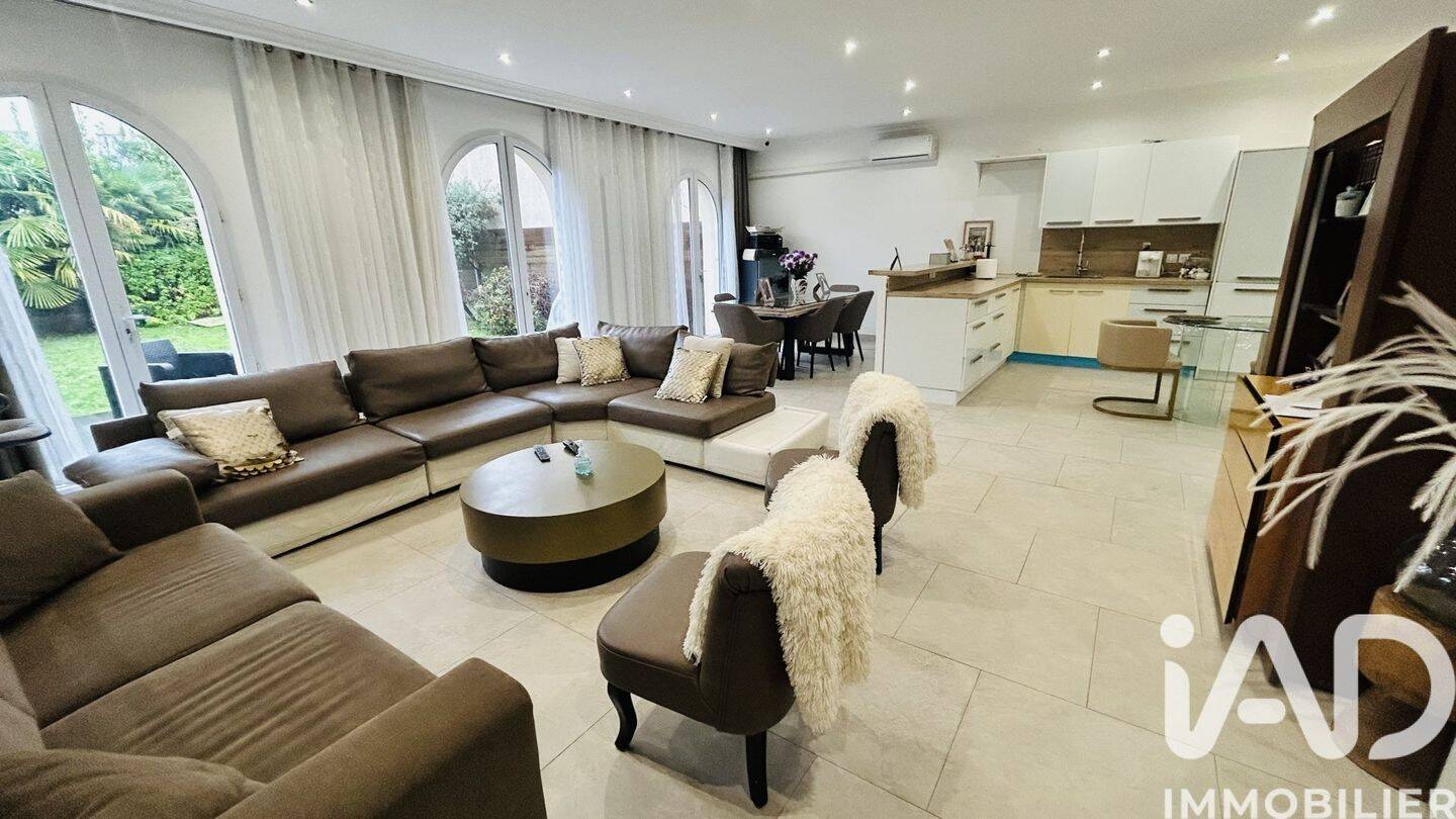 Maison à vendre, 186m², LES LILAS